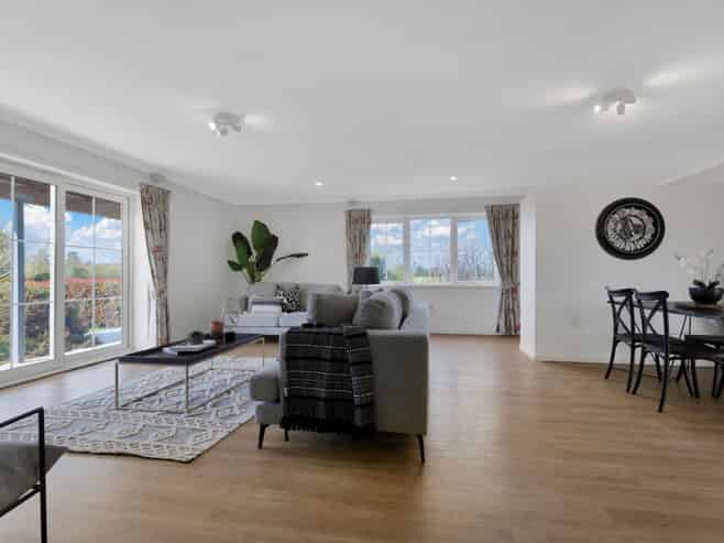 13 Hayfield Terrace, Cust