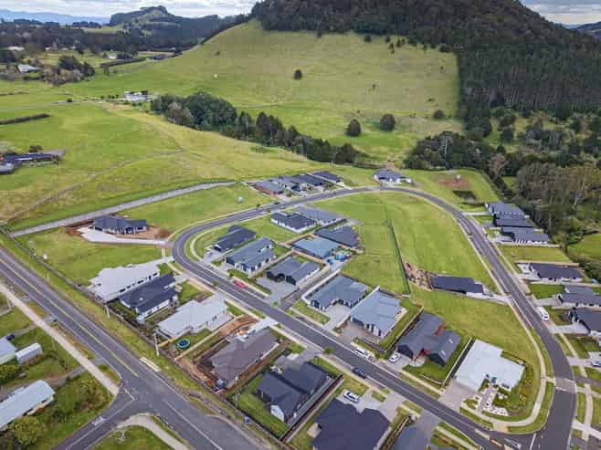  Rock Ridge Drive , Kamo
