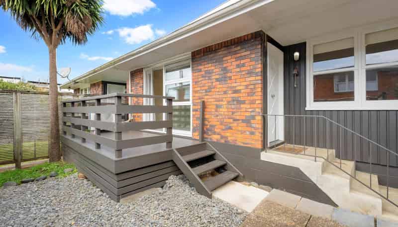 2/34 Thatcher Street, Mission Bay