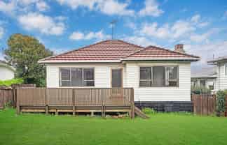 64 Weymouth Road, Manurewa