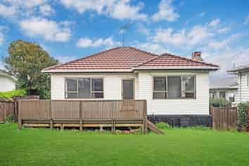 64 Weymouth Road, Manurewa