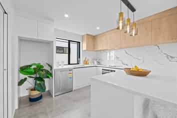 8/6 Robertson Road, Ranui