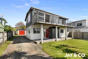 22 Bertram Road, Kawakawa Bay
