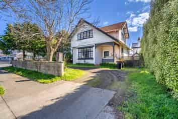 2 Alice Street, Gladstone