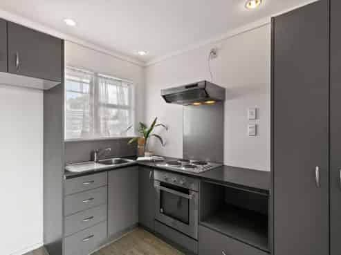 8/2A Ewenson Avenue, Ellerslie
