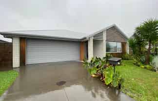 28 Awataha Crescent, Pyes Pa
