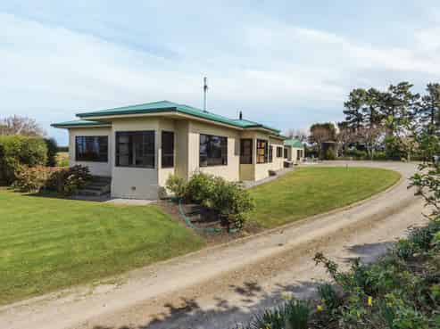 26 Springfield Road, Totara
