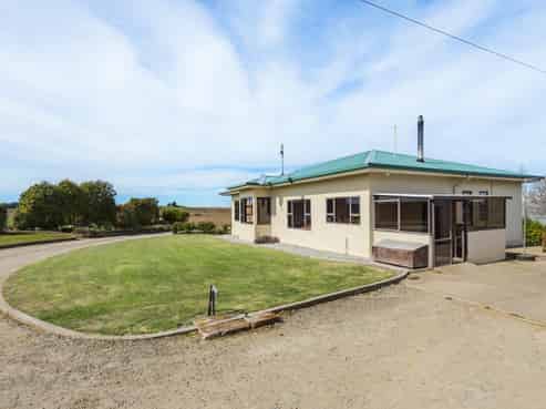 26 Springfield Road, Totara