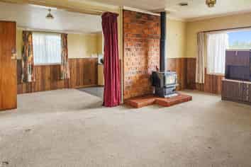 16 Leader Street, RIVERTON