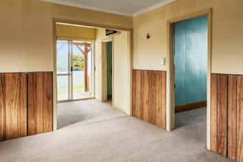 16 Leader Street, RIVERTON