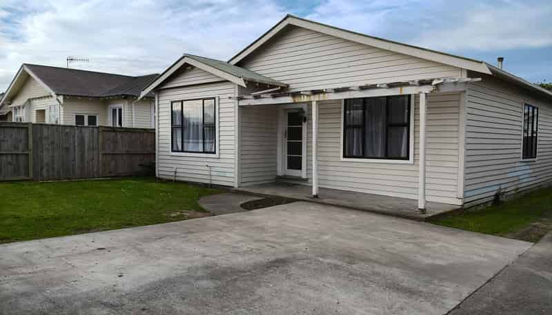 49 Burns Avenue, Takaro