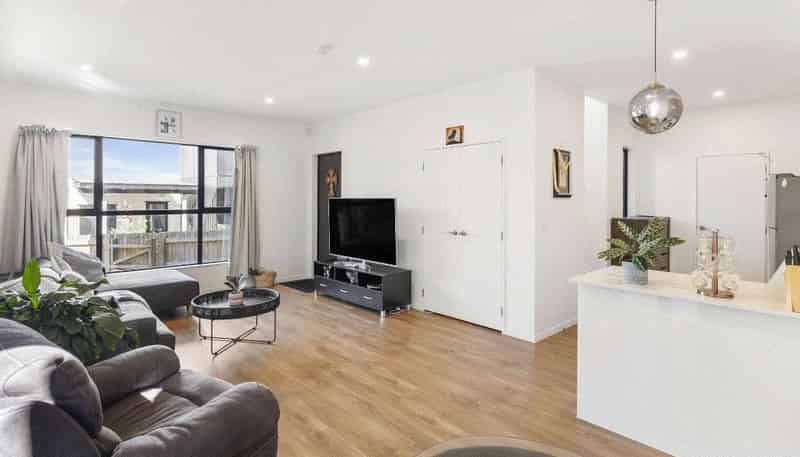 16/26 Springvale Drive, Fairview Heights