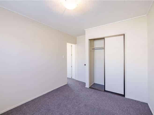 11A Royal Crescent, Saint Kilda