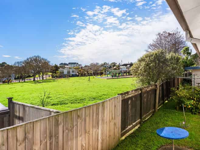 30B Fraser Road, Devonport
