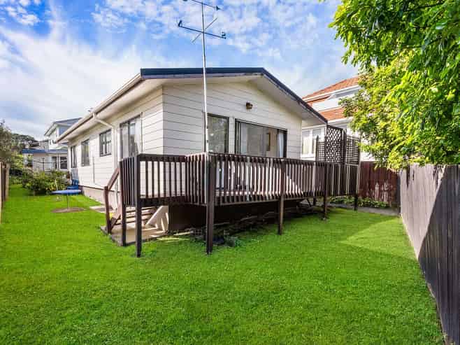 30B Fraser Road, Devonport