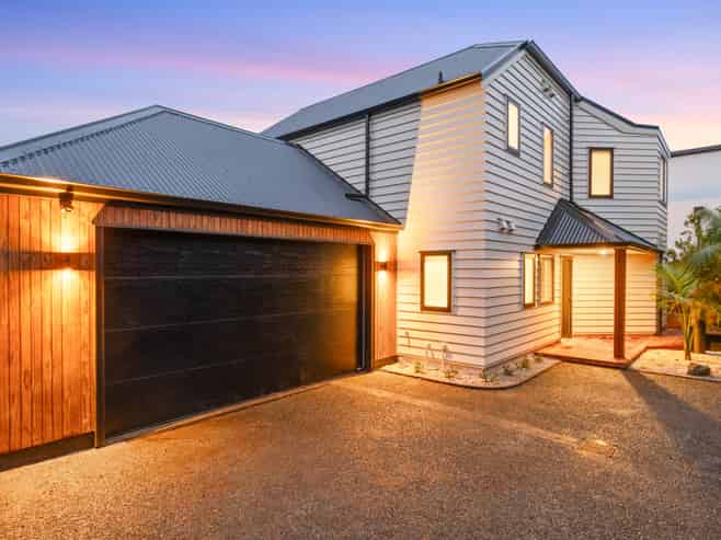 15A Waiatarua Road, Remuera