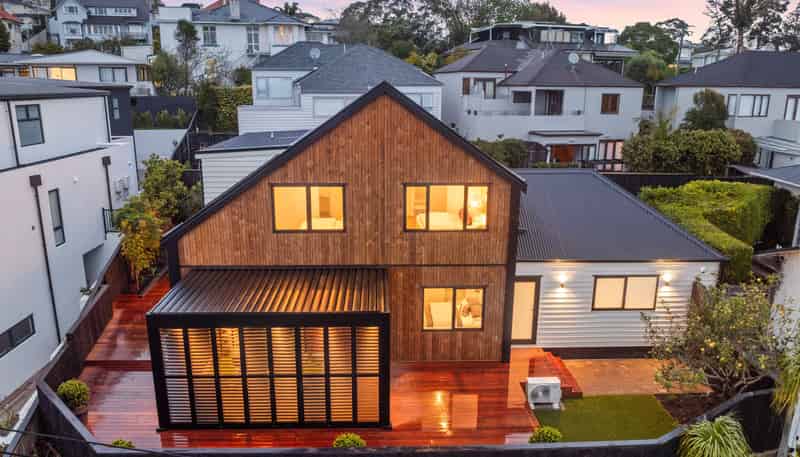 15A Waiatarua Road, Remuera