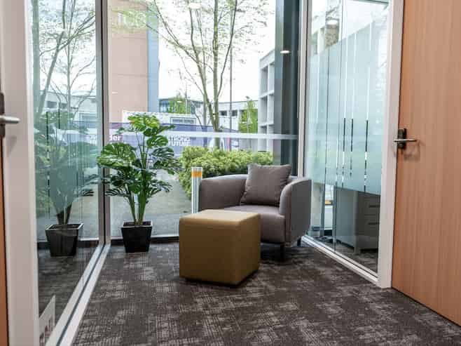 Find office space in Regus Hazeldean for 5