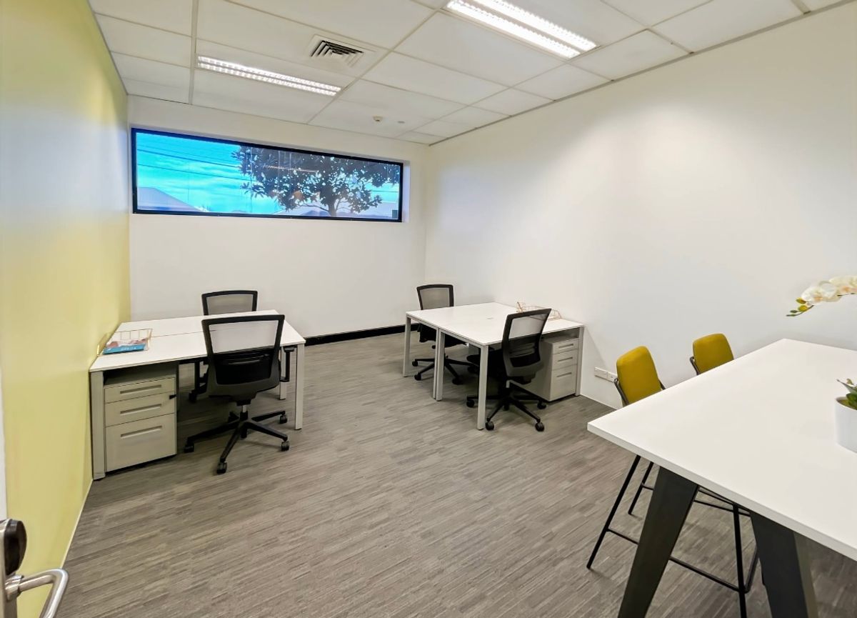 Find office space in Regus Hazeldean for 5
