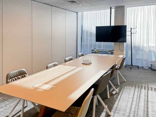 Large office space for 10 in Regus Hazeldean