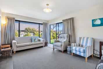 52 South Belt, Lincoln