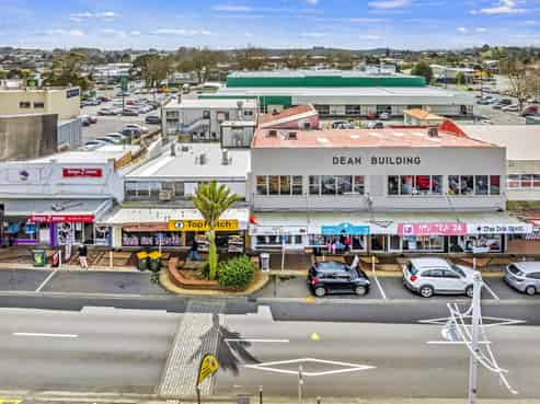 Investment prime location – development upside