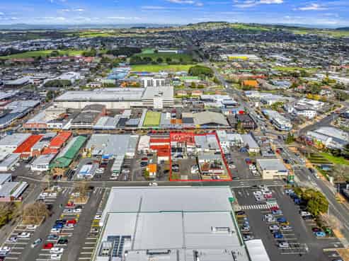 Investment prime location – development upside