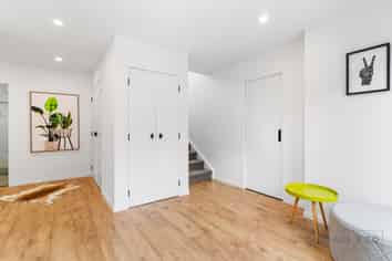 221B Princes Street East, Otahuhu