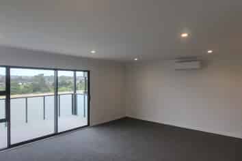 304/28 Shortfin Place, Flat Bush