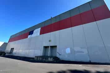 MORTGAGEE AUCTION - WAREHOUSE/BULK RETAIL
