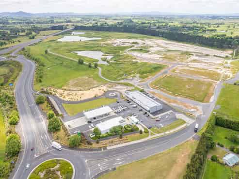 Villiage Centre Te Awa Lakes