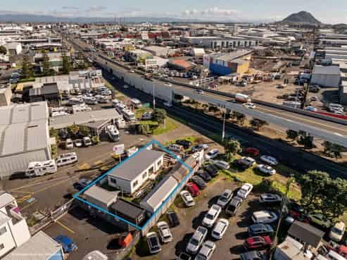 Freehold Mount Industrial Investment