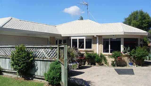 9A Sandwich Rd, Saint Andrews