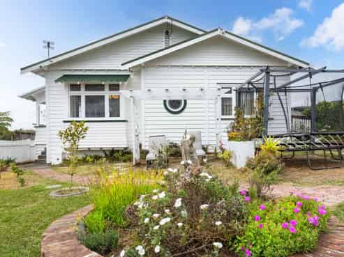 33 Koromiko Street, New Lynn