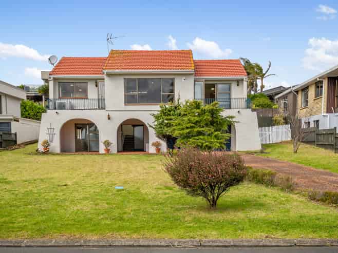 7 Lilford Place, Half Moon Bay