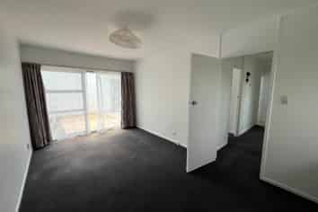 6 Wilding Avenue, Epsom