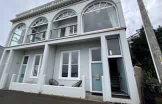 39A King Edward Parade, Devonport