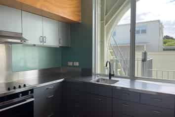 39A King Edward Parade, Devonport