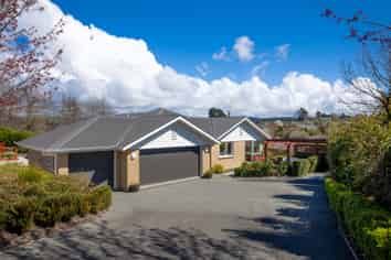 3 Bright Lane, Redwood Valley