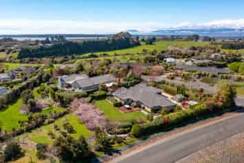 3 Bright Lane, Redwood Valley