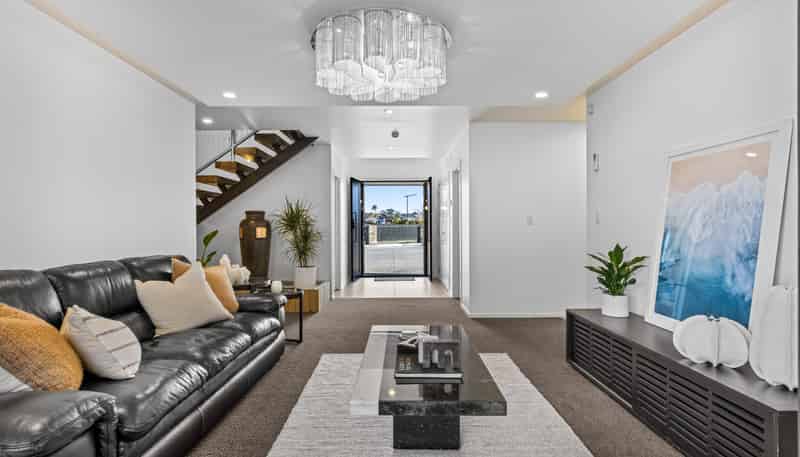 14 Sir Lincoln Drive, Huapai