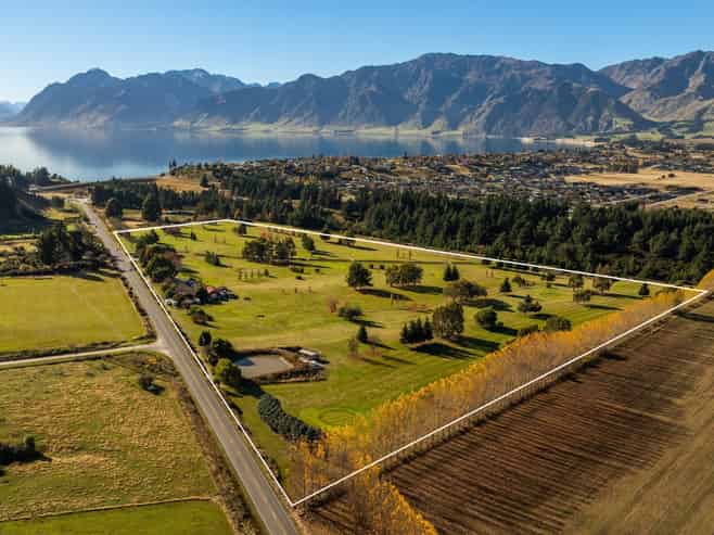 1122 Lake Hawea-Albert Town Road, Lake Hawea