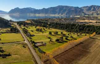 1122 Lake Hawea-Albert Town Road, Lake Hawea
