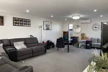 18B Calvert Avenue, Mangere East