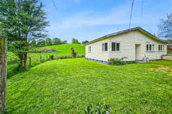 298 Puketirau Road, Tirau