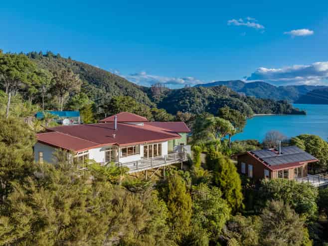 19 St Omer Road, Kenepuru Sound