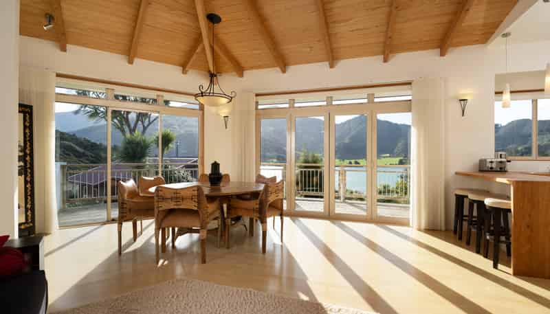 19 St Omer Road, Kenepuru Sound