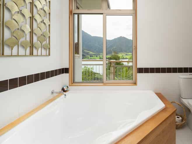 19 St Omer Road, Kenepuru Sound