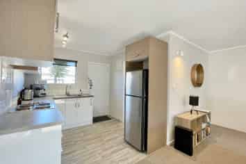 2/3 Kirkpatrick Place, Papamoa