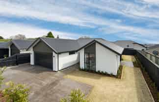32 Cupola Crescent, Richmond